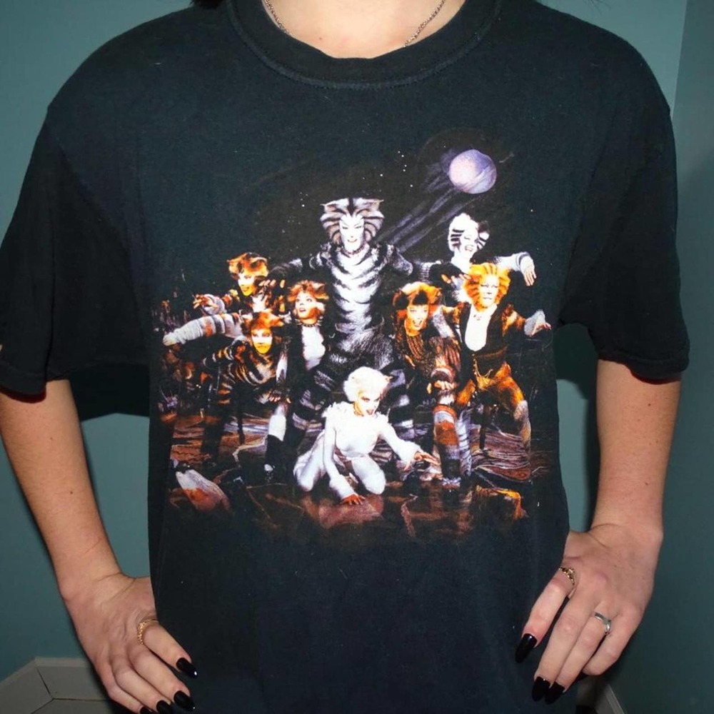 Y2K Cats The Musical Graphic Tee Shirt Fruit Of The Loom Brand Size Large